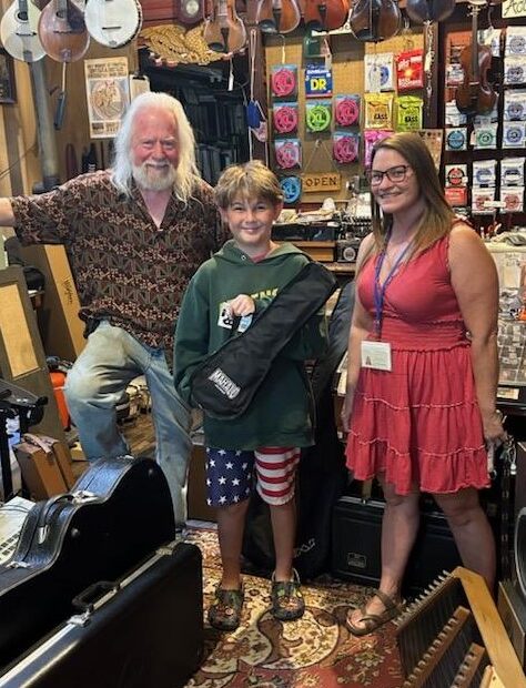 AAMP donates a ukulele kit to a local kid